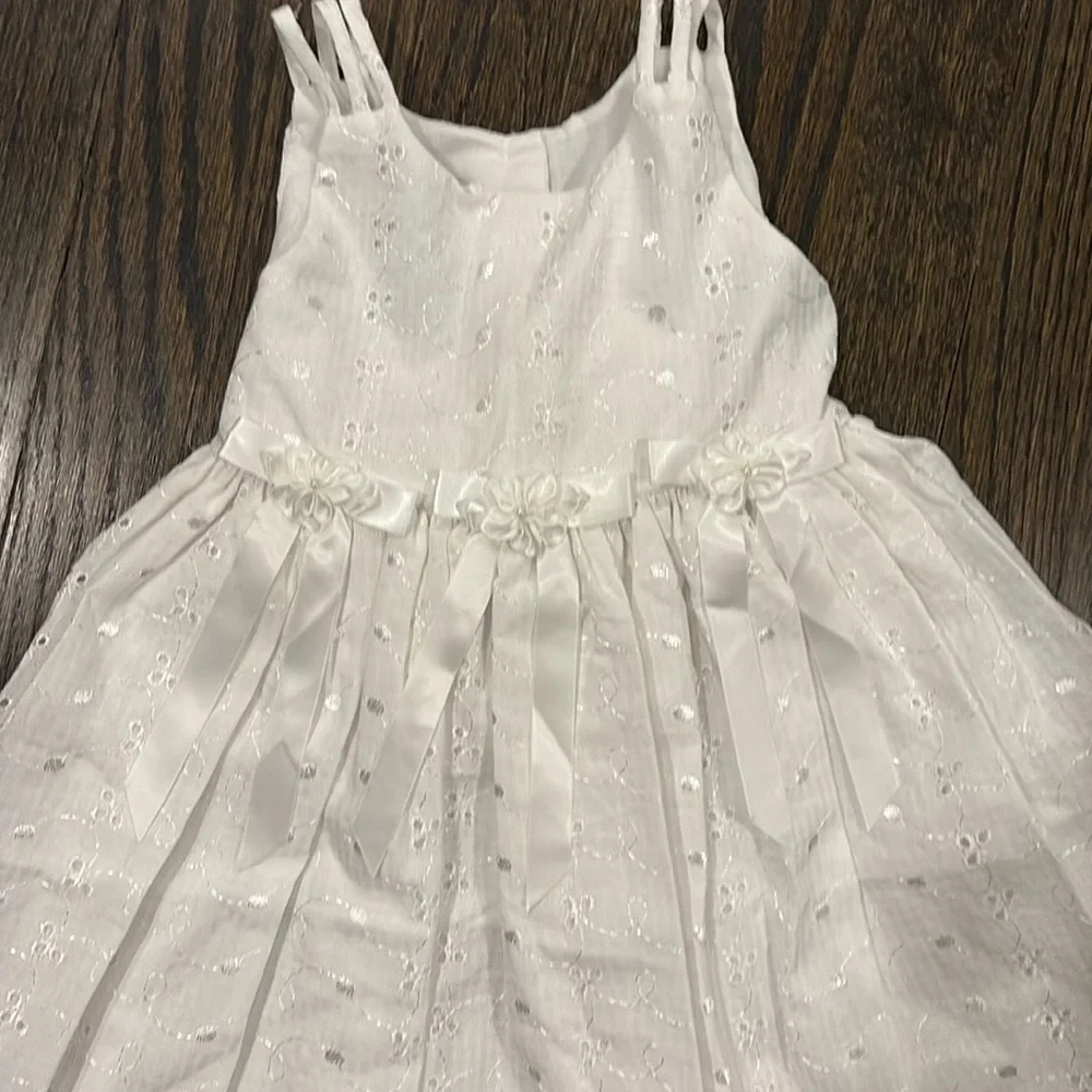 Elegant White Kids Dress by Bonnie Jean Size 3T